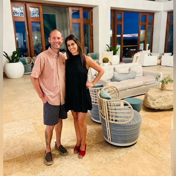 5️⃣ ⭐️ top seller ! Meet your Posher, Cynthia - Picture 2 of 4